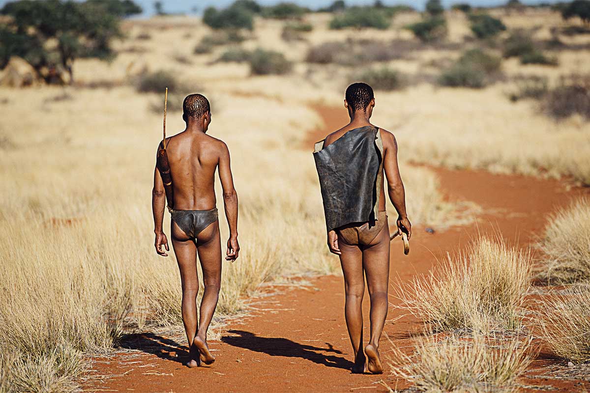 Buschmänner in der Kalahari