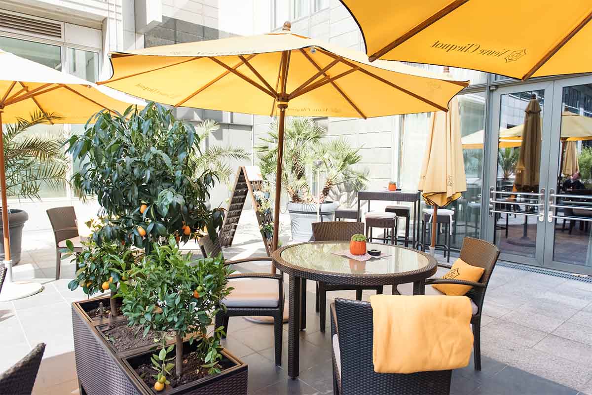 Orange Summer Lounge Regent Hotel Berlin