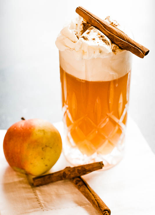 Wintercocktail Hot Apple Punch